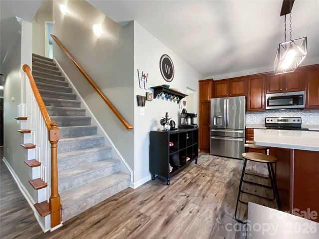 2005 Blue Iris Drive, Matthews, NC 28104