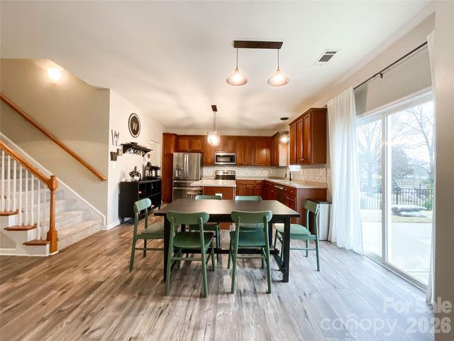 2005 Blue Iris Drive, Matthews, NC 28104