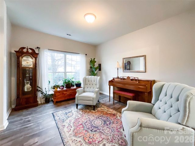 2005 Blue Iris Drive, Matthews, NC 28104