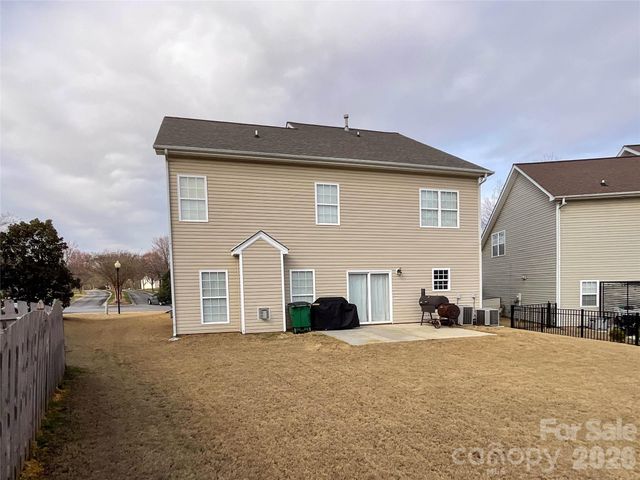 2005 Blue Iris Drive, Matthews, NC 28104