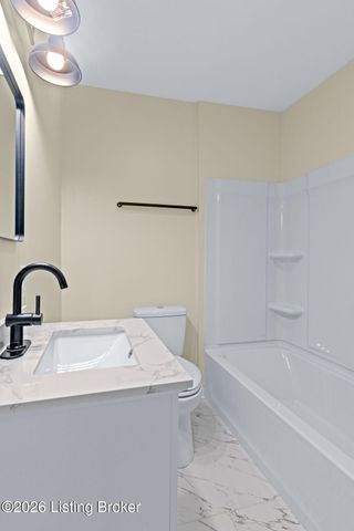 2403 Bank St, Louisville, KY 40212