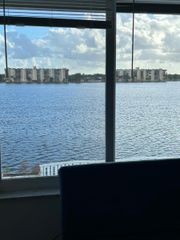 1150 NE 191st St 45, Miami, FL 33179