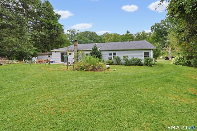 11 Strnad Road, Lisbon, CT 06351