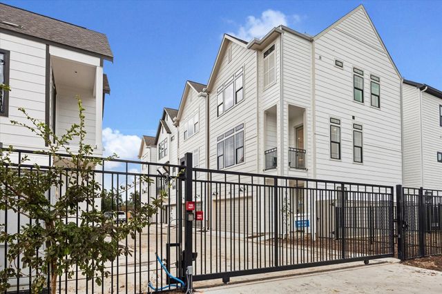 756 Curtin Street, Houston, TX 77018