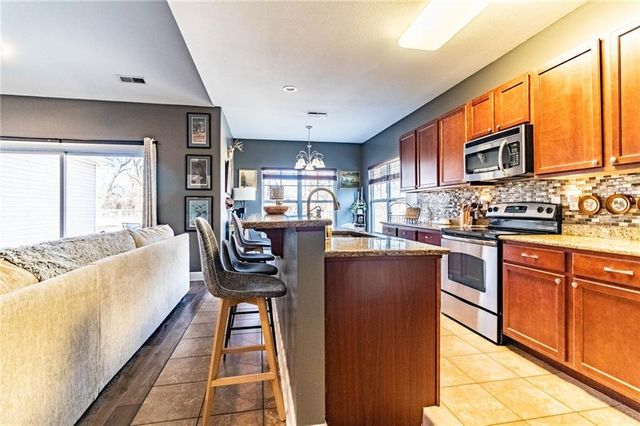 977 SE 380 Road, Knob Noster, MO 65336