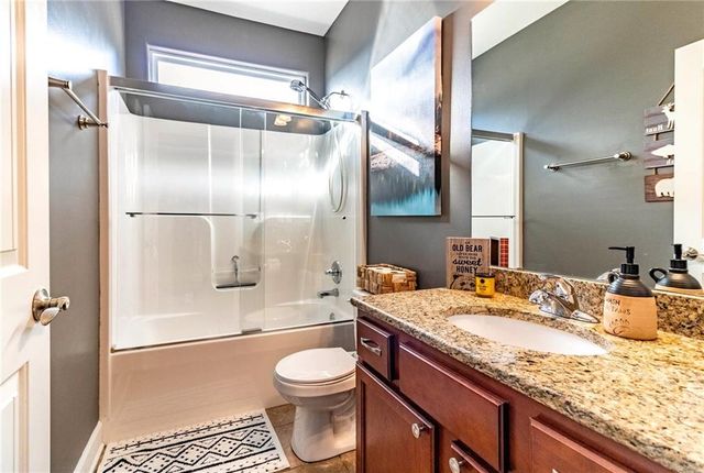 977 SE 380 Road, Knob Noster, MO 65336