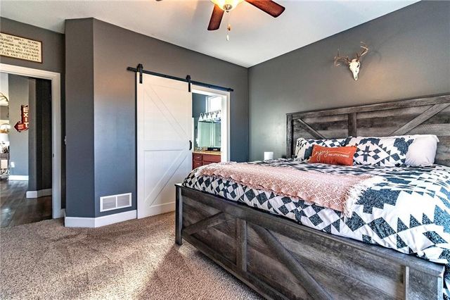 977 SE 380 Road, Knob Noster, MO 65336