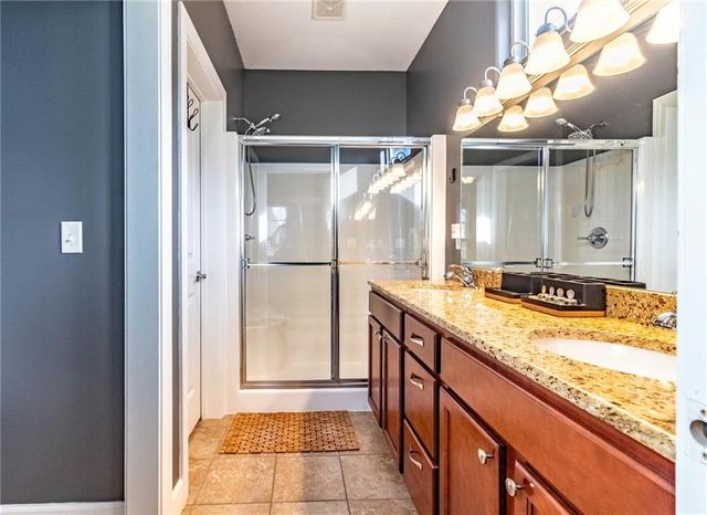 977 SE 380 Road, Knob Noster, MO 65336