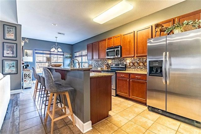 977 SE 380 Road, Knob Noster, MO 65336