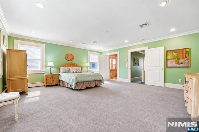 76 Summit, Hackensack, NJ 07601