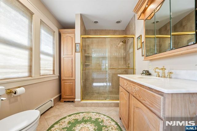 76 Summit, Hackensack, NJ 07601