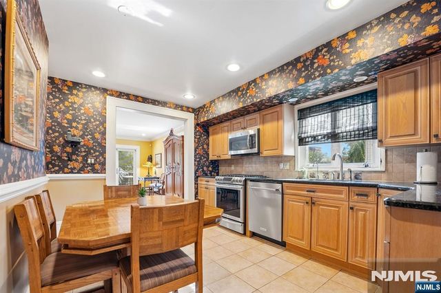 76 Summit, Hackensack, NJ 07601