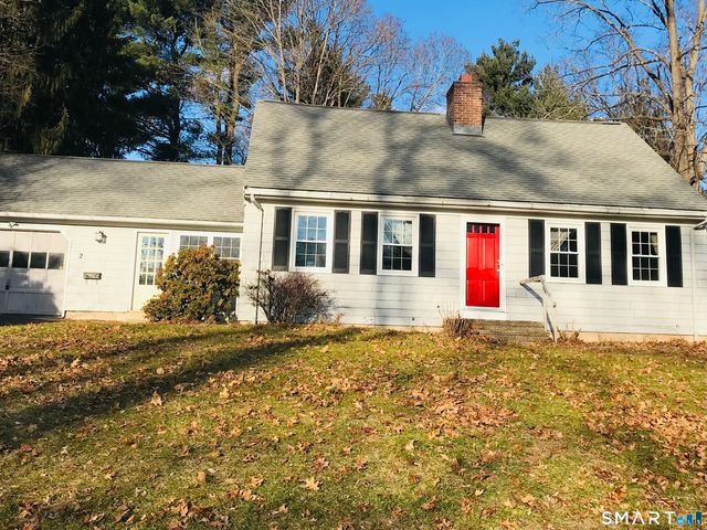 2 Tunxis Street, Farmington, CT 06032