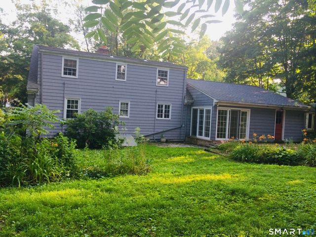 2 Tunxis Street, Farmington, CT 06032