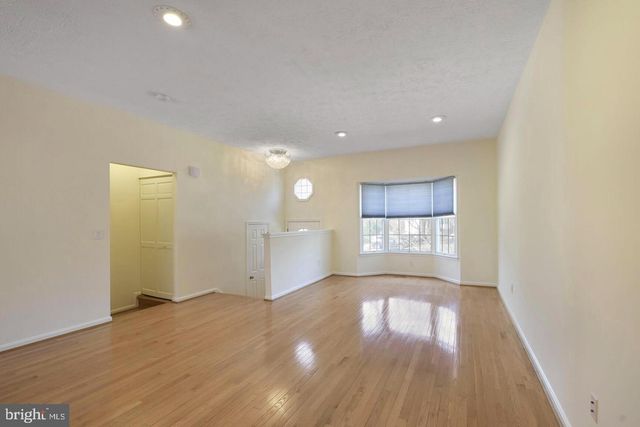 13417 ELEVATION LN, Herndon, VA 20171