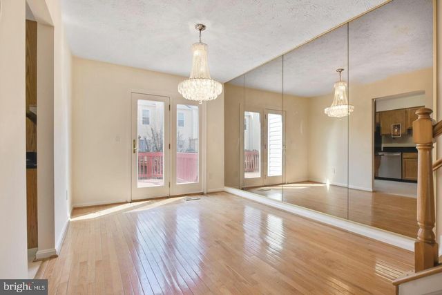 13417 ELEVATION LN, Herndon, VA 20171