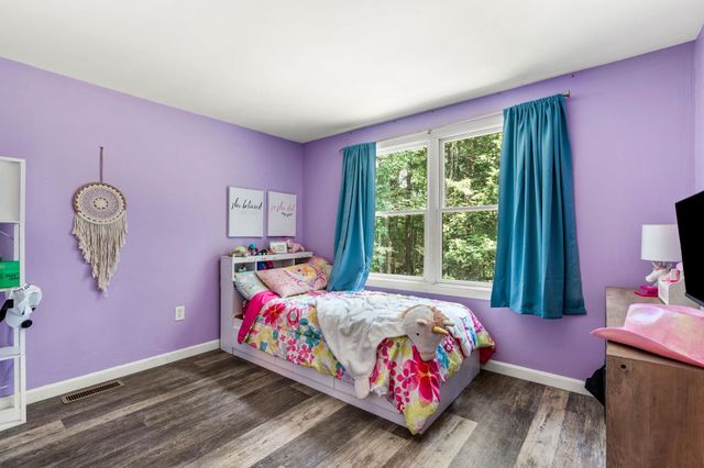 96 Clark Hill Road, New Boston, NH 03070