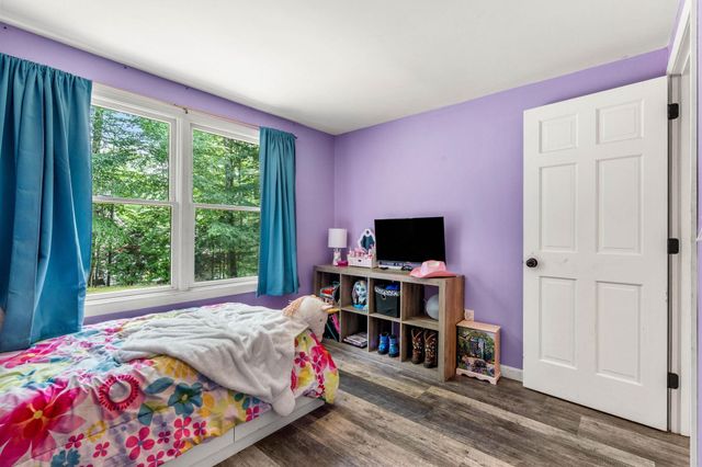 96 Clark Hill Road, New Boston, NH 03070