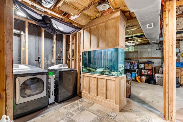 96 Clark Hill Road, New Boston, NH 03070