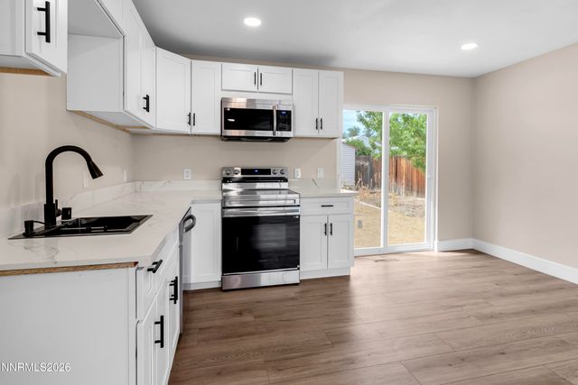 1585 Greenbrae Drive, Sparks, NV 89431