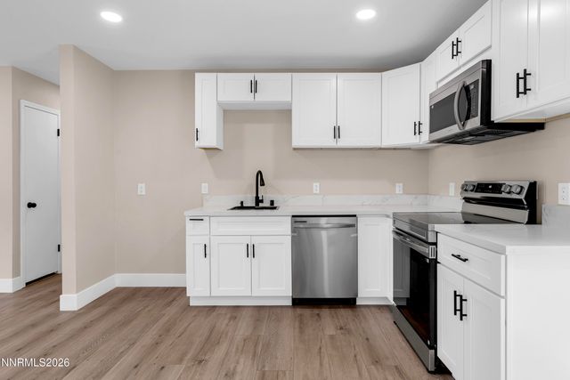 1585 Greenbrae Drive, Sparks, NV 89431
