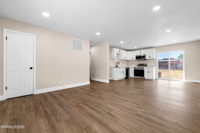 1585 Greenbrae Drive, Sparks, NV 89431