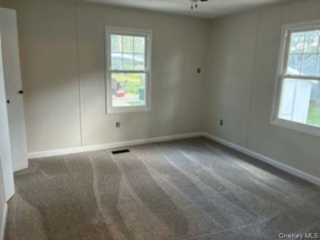 1661 Old Country Road Road 466, Riverhead, NY 11901