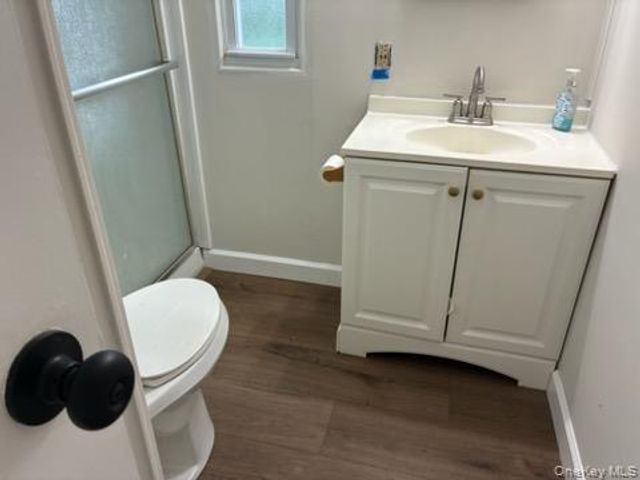 1661 Old Country Road Road 466, Riverhead, NY 11901