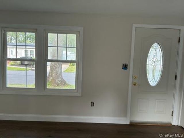 1661 Old Country Road Road 466, Riverhead, NY 11901