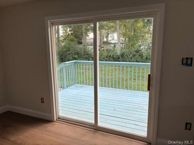1661 Old Country Road Road 466, Riverhead, NY 11901