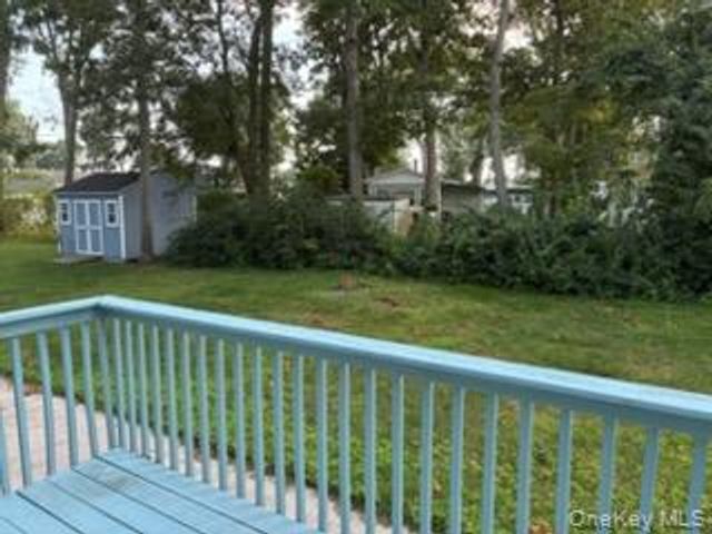 1661 Old Country Road Road 466, Riverhead, NY 11901
