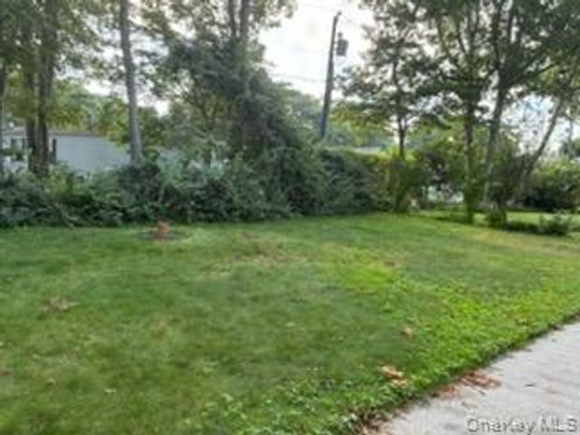 1661 Old Country Road Road 466, Riverhead, NY 11901