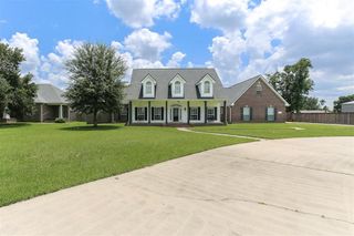1647 Hollow Cove Lane, Lake Charles, LA 70611