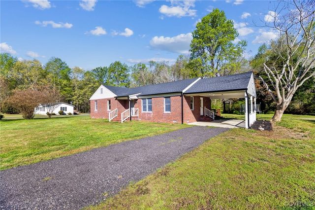 42 Jones Dr, Weems, VA 22576