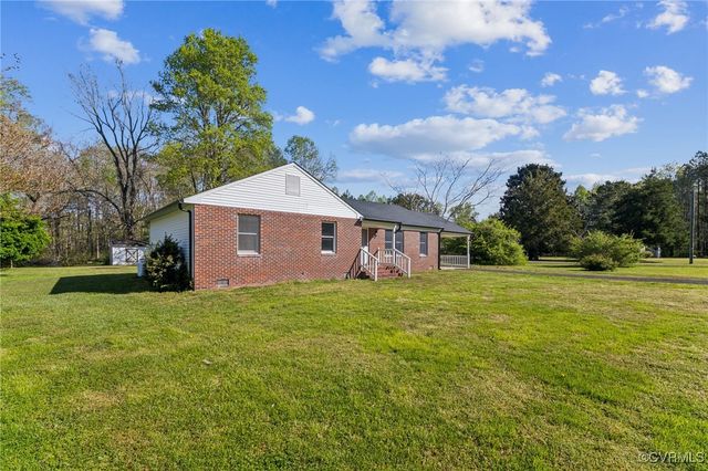 42 Jones Dr, Weems, VA 22576