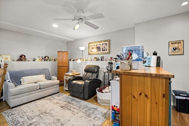 635 Dighton Ave, Taunton, MA 02780