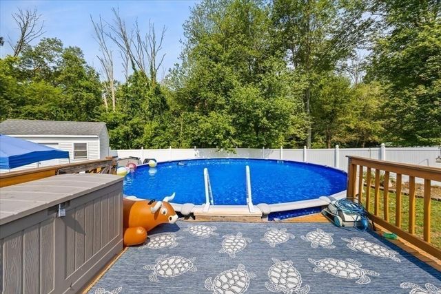 635 Dighton Ave, Taunton, MA 02780