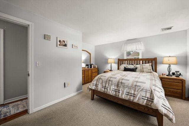 635 Dighton Ave, Taunton, MA 02780