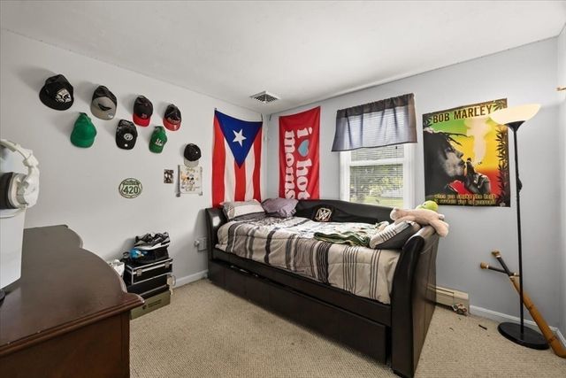 635 Dighton Ave, Taunton, MA 02780