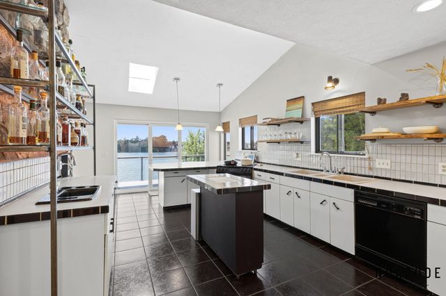 3037 Bluewater Lane SW, Grandville, MI 49418