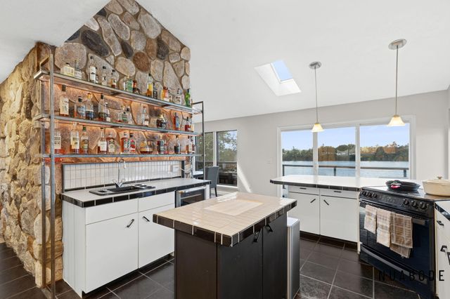 3037 Bluewater Lane SW, Grandville, MI 49418