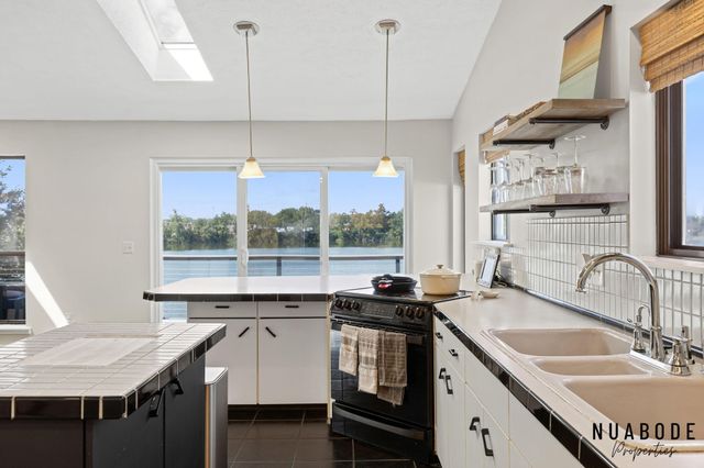 3037 Bluewater Lane SW, Grandville, MI 49418