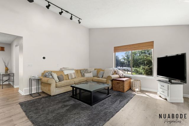 3037 Bluewater Lane SW, Grandville, MI 49418