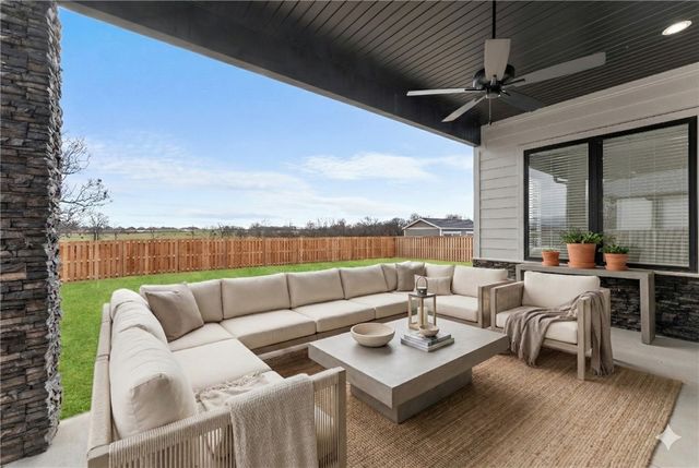 871 Greenhorn Street, Bentonville, AR 72712