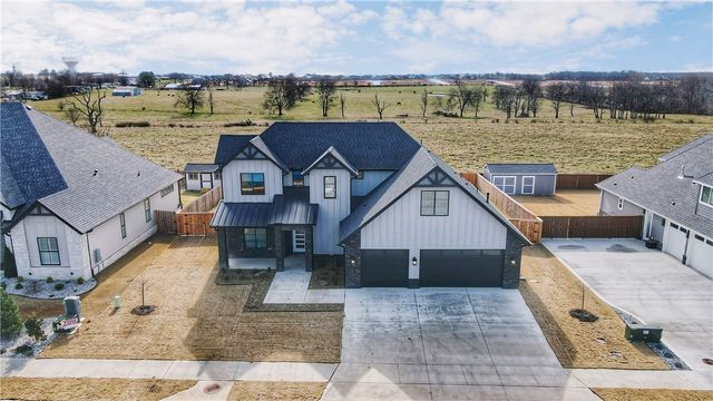 871 Greenhorn Street, Bentonville, AR 72712