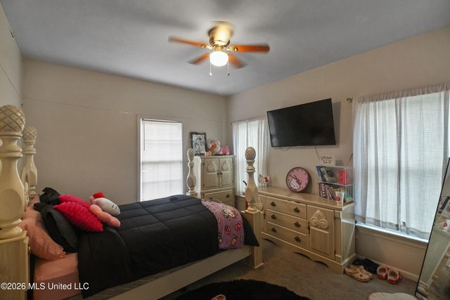 408 Northside Circle, Jackson, MS 39206