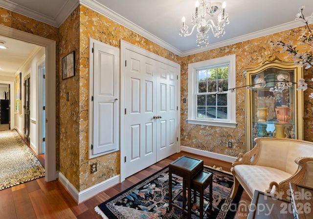 240 21st Avenue Drive NW, Hickory, NC 28601