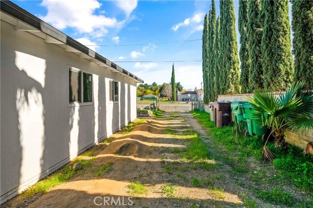 1049 Beaumont, Beaumont, CA 92223