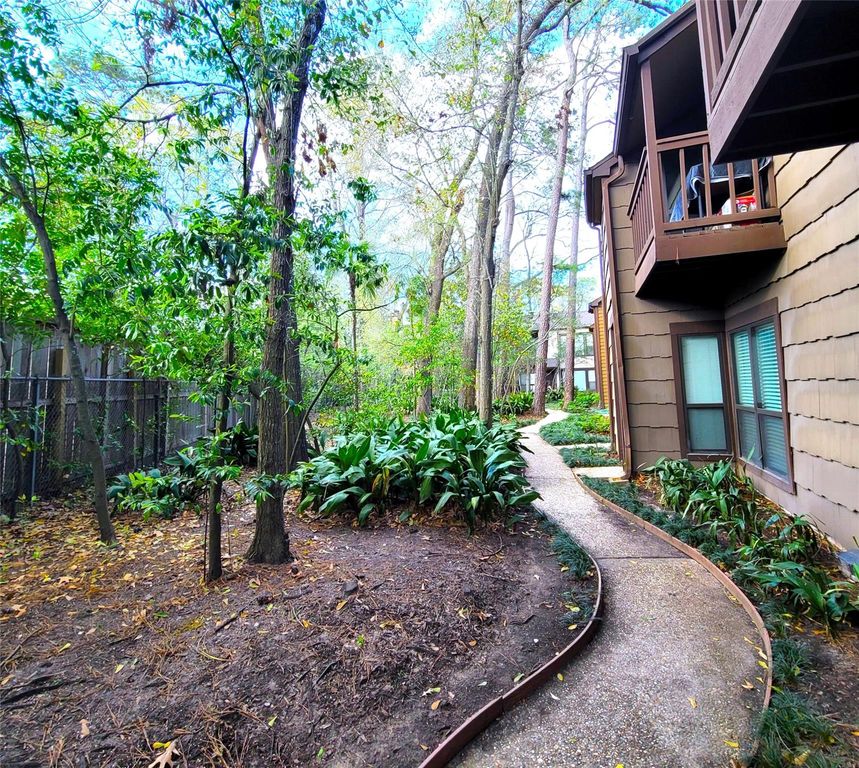 11711 Memorial Drive 203, Houston, TX 77024