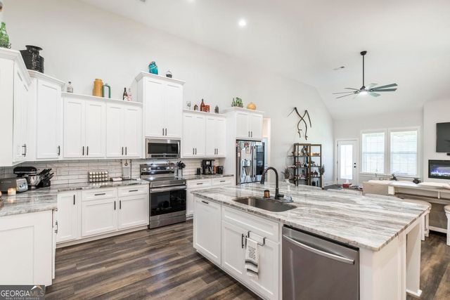 160 Saddlecreek Road, Perry, GA 31069